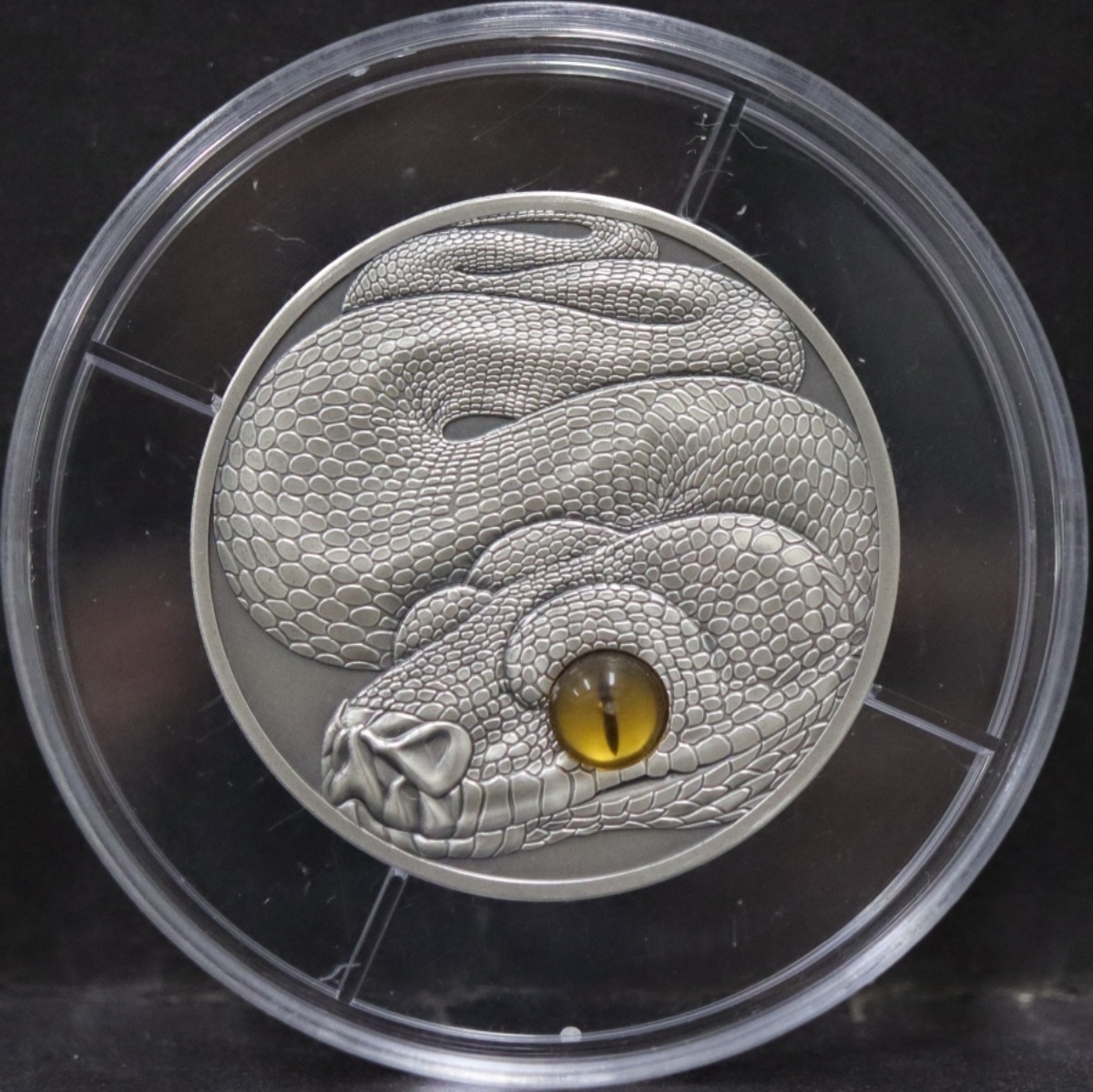 사모아 2013년 뱀의해 실제 눈 처럼 보이는 효과 (Glass eye) 삽입 엔틱 은화