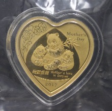 중국 2017년 어머니의 날 (Mother&#039;s Day) 기념 하트형 금메달