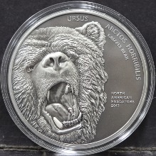 쿡섬 2017년 그리즐리 베어 (알래스카 불곰) 세라믹 삽입 은화